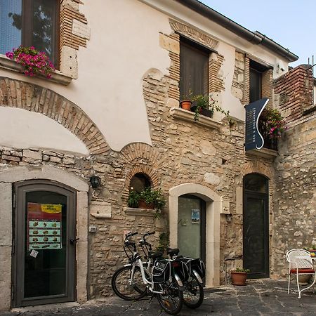 B&B Le Streghe Беневенто Экстерьер фото